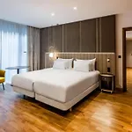 Nh Collection Hotell 5*