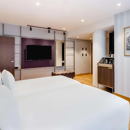 Hotel Nh Collection 5*