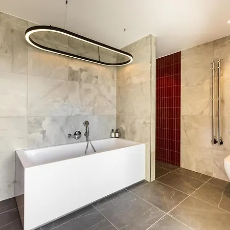 Nh Collection Hotel 5*