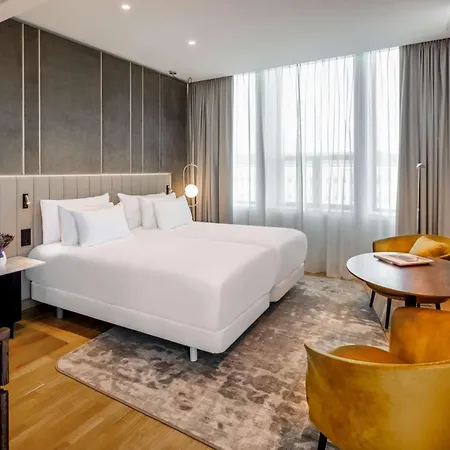Nh Collection Hotel